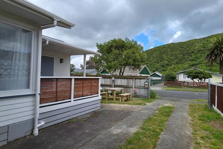 Photo of property in 22 Parenga Street, Wainuiomata, Lower Hutt, 5014