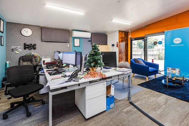 Photo of property in 225 Puhinui Road, Papatoetoe, Auckland, 2025