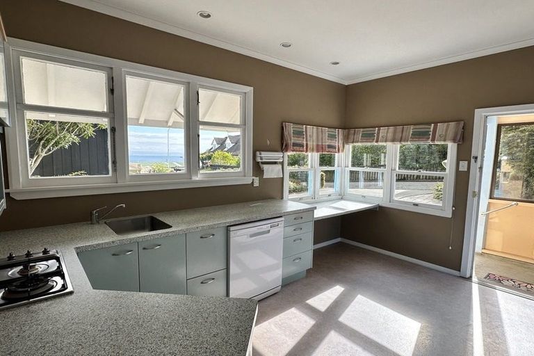 Photo of property in 32a Roslyn Road, Bluff Hill, Napier, 4110