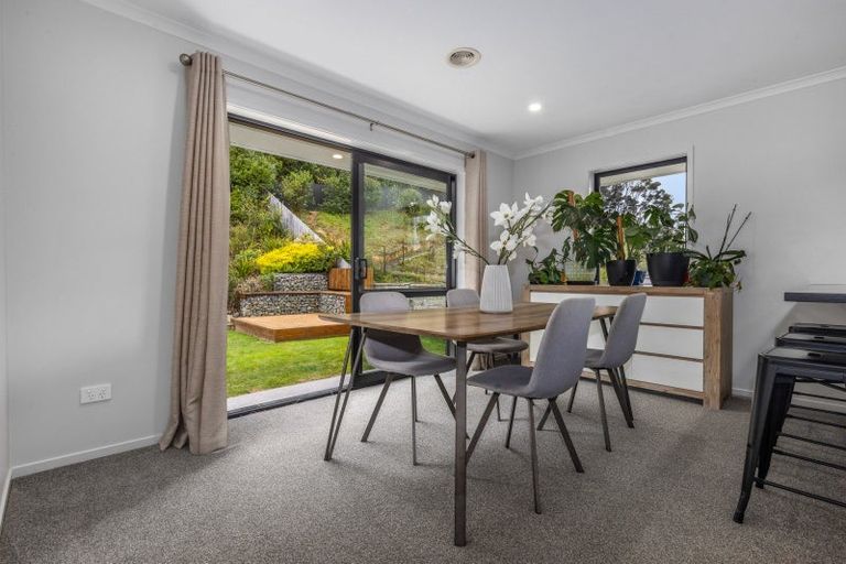 Photo of property in 28 Mooring Close, Whitby, Porirua, 5024