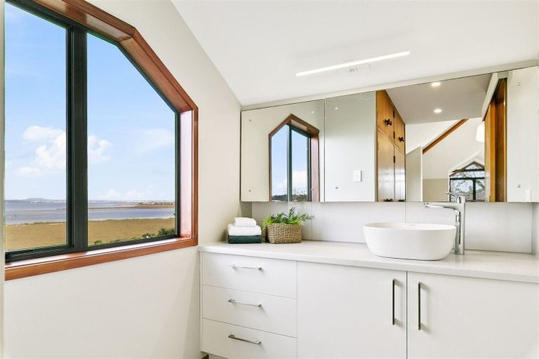 Photo of property in 26 Wiseley Road, Hobsonville, Auckland, 0618