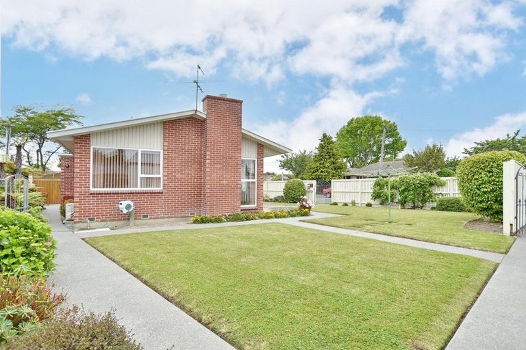 Photo of property in 2 Aintree Street, Bishopdale, Christchurch, 8051