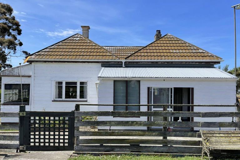 Photo of property in 15 Easons Road, Hampden, 9410