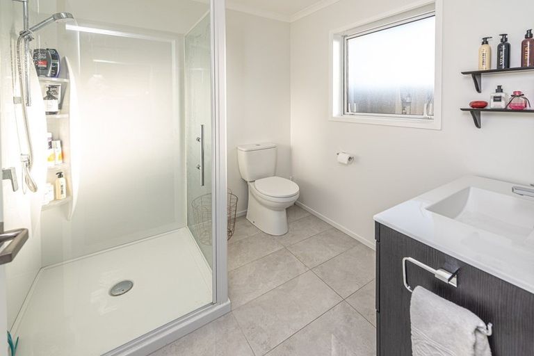 Photo of property in 16 Magnolia Crescent, Tawhero, Whanganui, 4501