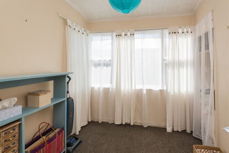 Photo of property in 2/21 Wakatu Avenue, Moncks Bay, Christchurch, 8081