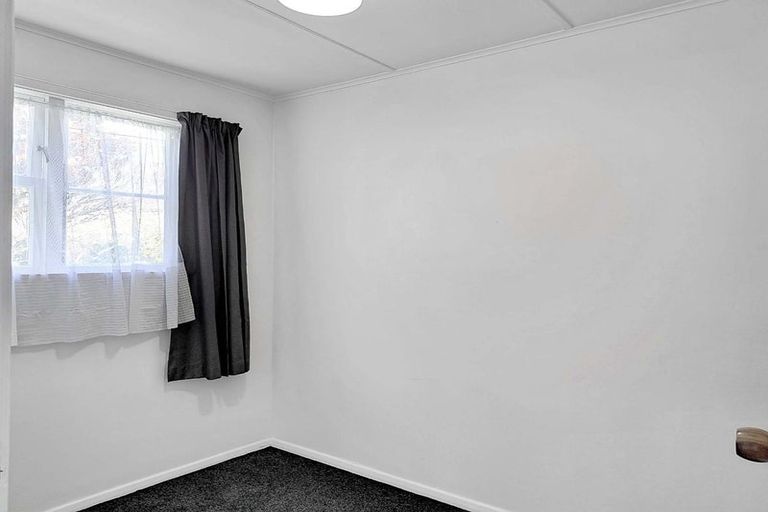 Photo of property in 87 Reynolds Street, Taita, Lower Hutt, 5011