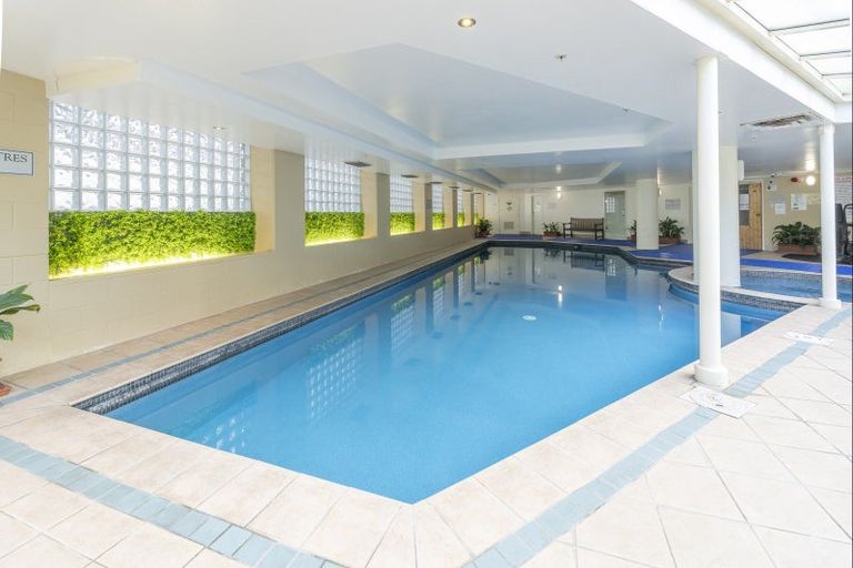 Photo of property in Oakridge Apartments, 703/10 Middleton Road, Remuera, Auckland, 1050