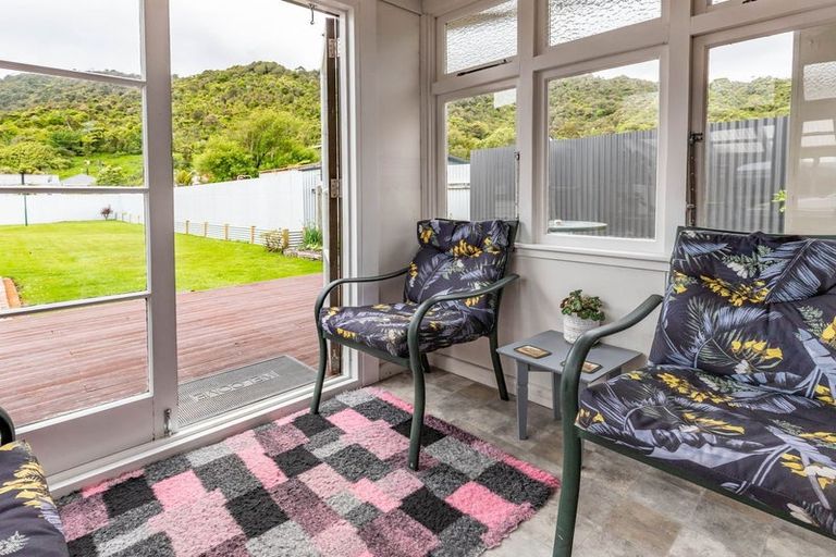 Photo of property in 71 Fox Street, Cobden, Greymouth, 7802