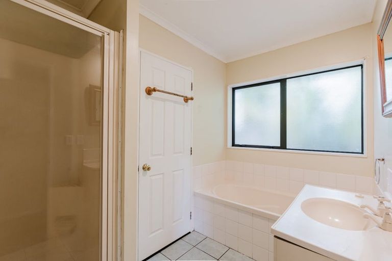 Photo of property in 4 Aria Court, Fairview Downs, Hamilton, 3214