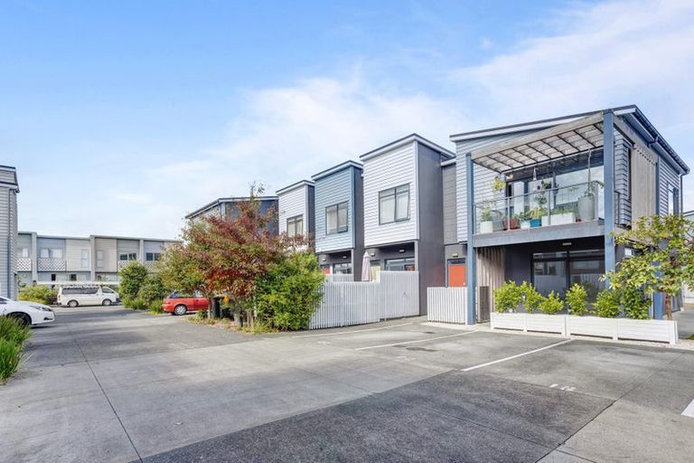 Photo of property in 22 Mollusc Road, Hobsonville, Auckland, 0616