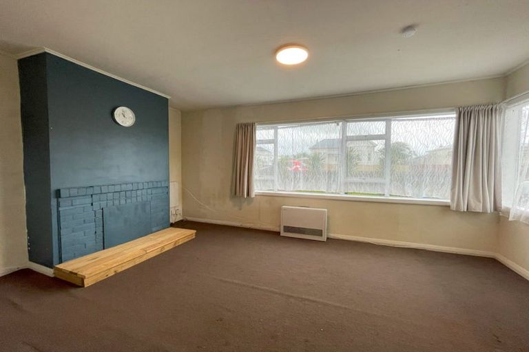 Photo of property in 22 Cornwall Street, Eltham, 4322