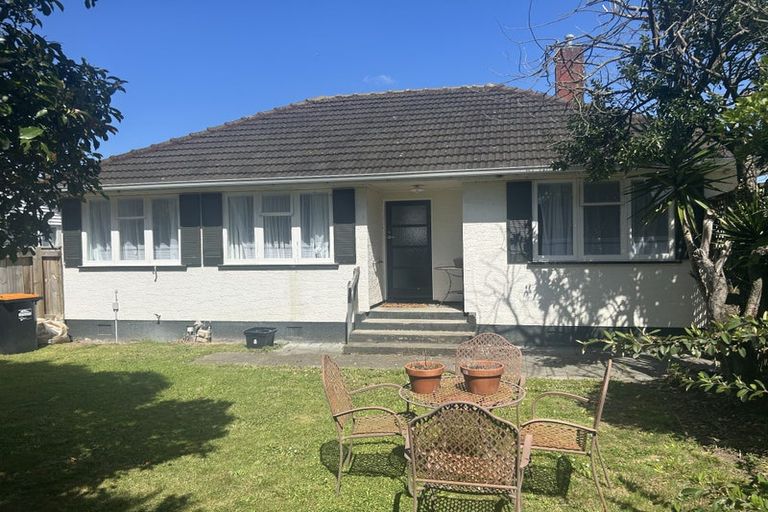 Photo of property in 54 Seddon Street, Takaro, Palmerston North, 4412
