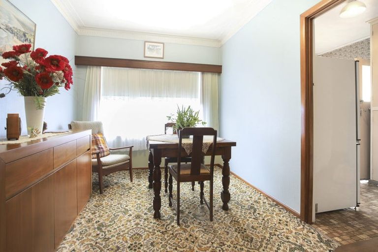 Photo of property in 102 Mountain Road, Mangere Bridge, Auckland, 2022