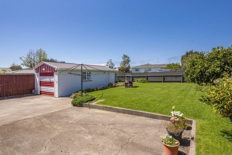 Photo of property in 18 Princes Street, Levin, 5510