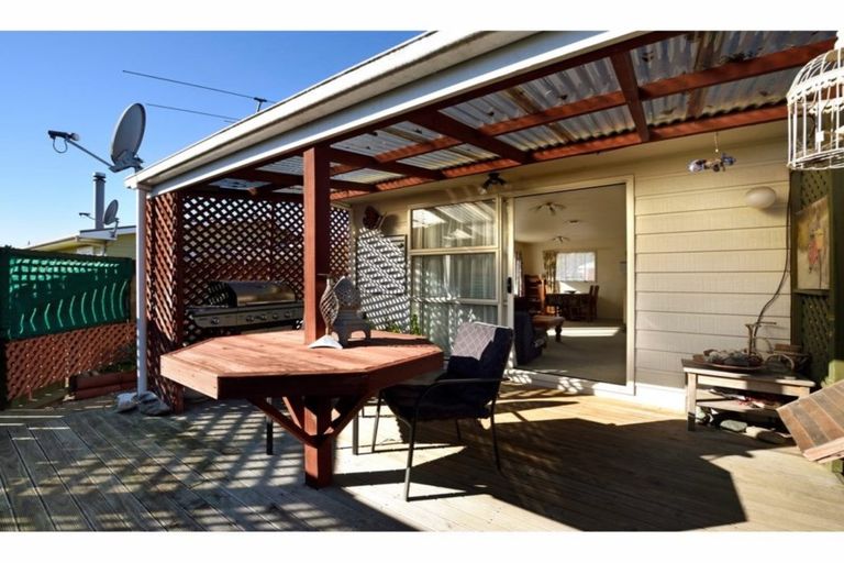 Photo of property in 9a Polstead Road, Stoke, Nelson, 7011