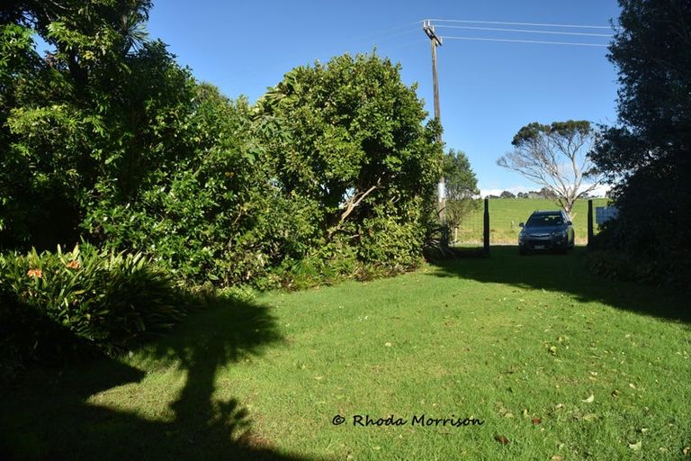 Photo of property in 46 Sandy Beach Road, Tinopai, Matakohe, 0593