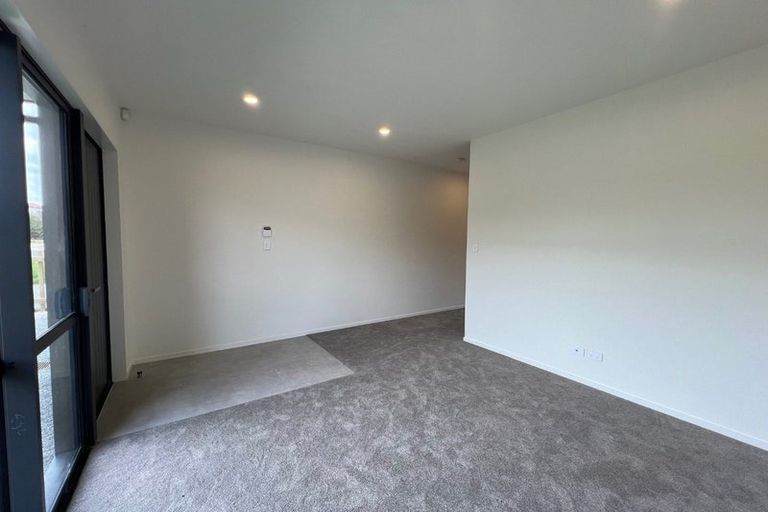 Photo of property in 3 Ki Roto Way, Flat Bush, Auckland, 2019