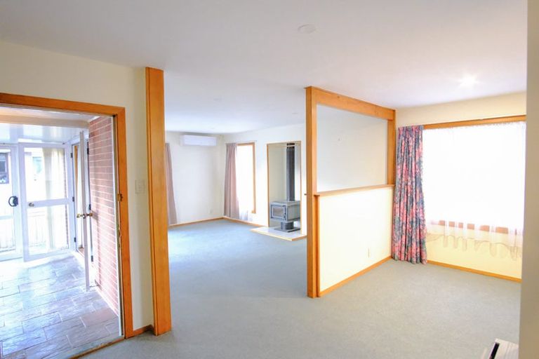 Photo of property in 184 Withells Road, Avonhead, Christchurch, 8042