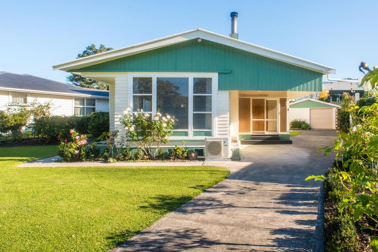 Photo of property in 30 Turenne Street, Inner Kaiti, Gisborne, 4010