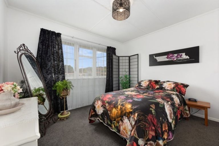 Photo of property in 1/14 Totara Street, Trentham, Upper Hutt, 5018