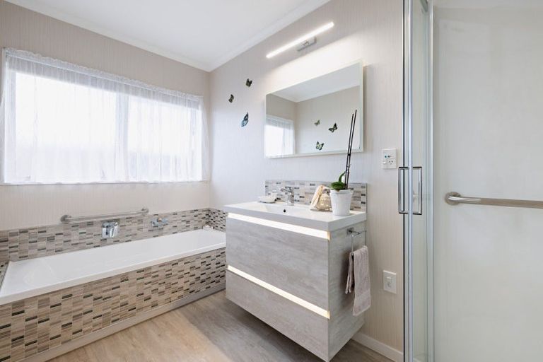 Photo of property in 62a Oxford Street, Te Puke, 3119