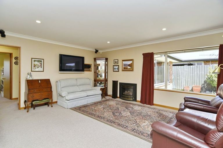 Photo of property in 20-22 Kingsbury Avenue, Rangiora, 7400