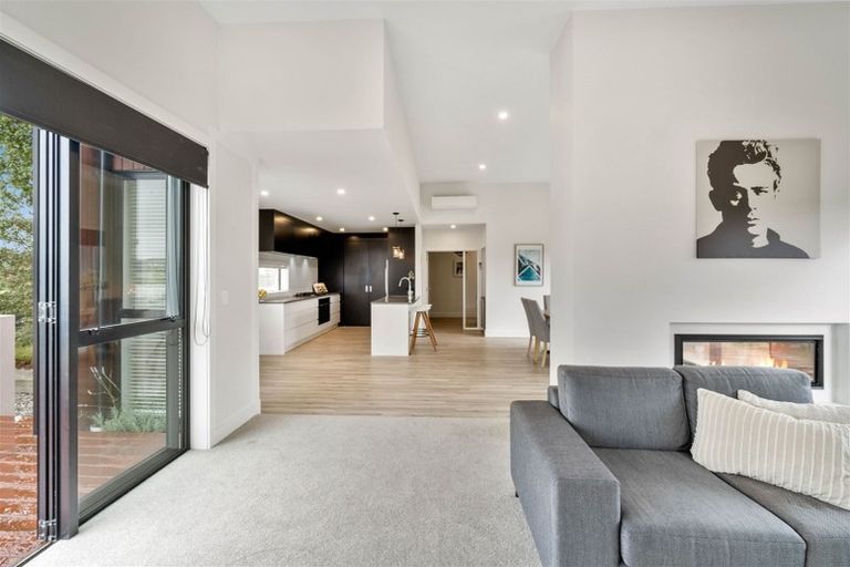 Photo of property in 2 Wallace Crescent, Prebbleton, 7604