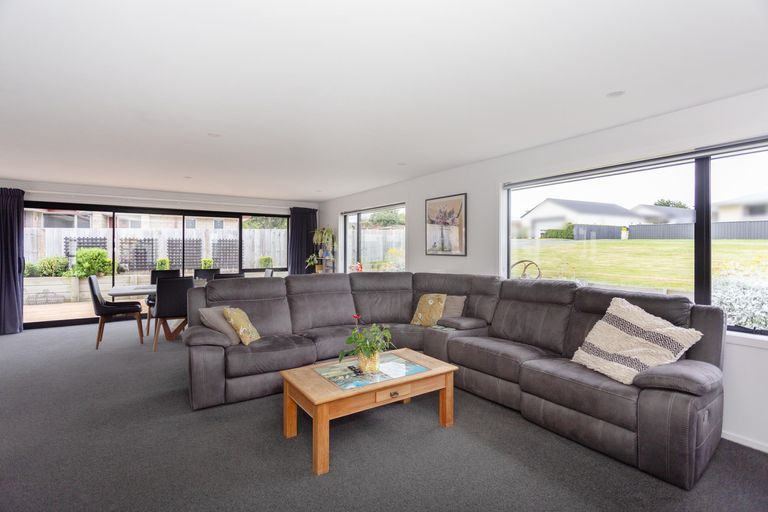 Photo of property in 12a Sussex Street, Weston, Oamaru, 9401