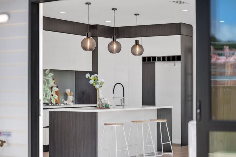 Photo of property in 19 Dungloe Avenue, Flat Bush, Auckland, 2019