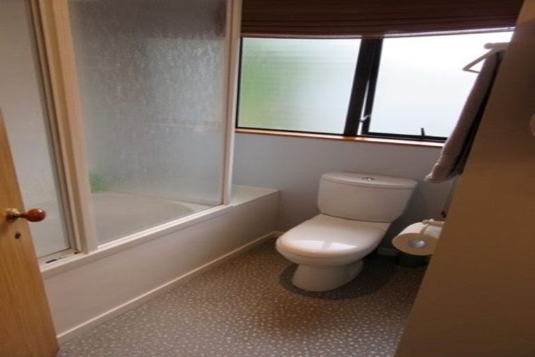 Photo of property in 12 Ensign Place, Flagstaff, Hamilton, 3210