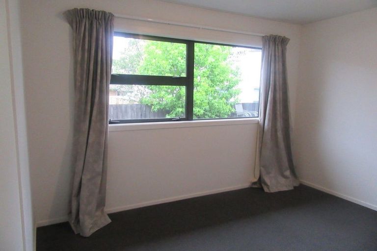 Photo of property in 77 Peverel Street, Riccarton, Christchurch, 8041