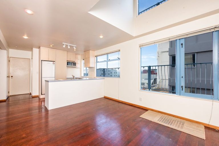 Photo of property in Regency Apartments, 7c/49 Manners Street, Te Aro, Wellington, 6011