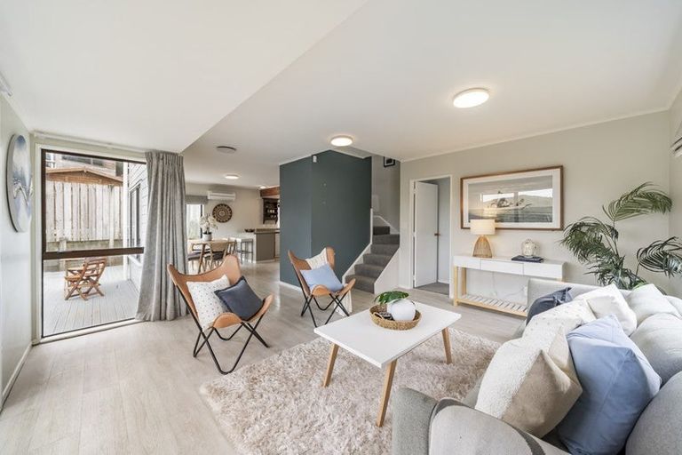 Photo of property in 66 Woodhouse Avenue, Karori, Wellington, 6012