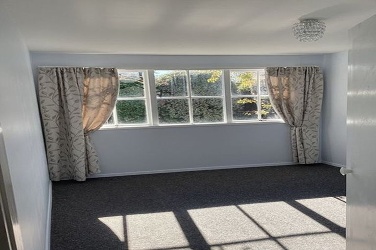 Photo of property in 1/73a Garreg Road, Bryndwr, Christchurch, 8052