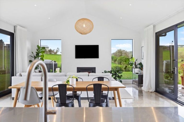 Photo of property in 5 Kahu Lane, Minden, Tauranga, 3176