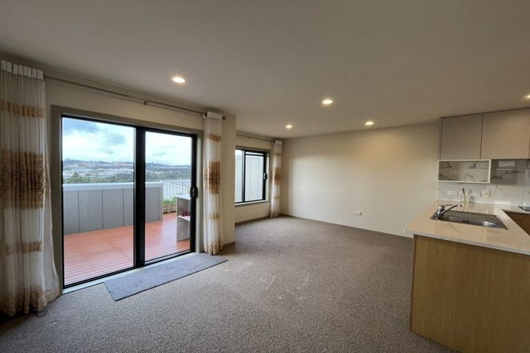 Photo of property in 12/17 Georgia Terrace, Albany, Auckland, 0632