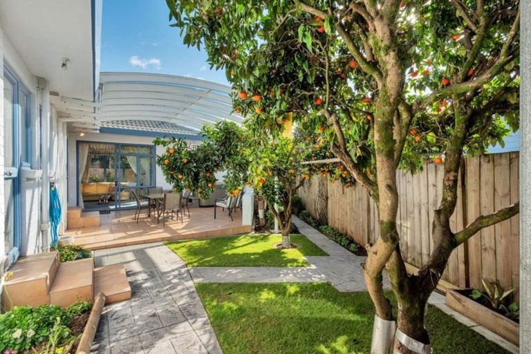 Photo of property in 33a Youngs Road, Papakura, 2110