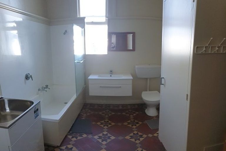 Photo of property in 21 Aramoana Avenue, Devonport, Auckland, 0624