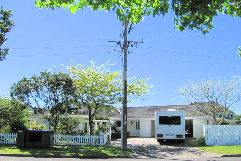 Photo of property in 5 Charles Street, Riverdale, Gisborne, 4010