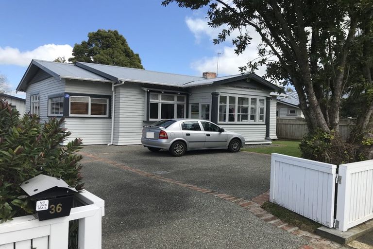 Photo of property in 36 South Street, West End, Palmerston North, 4410