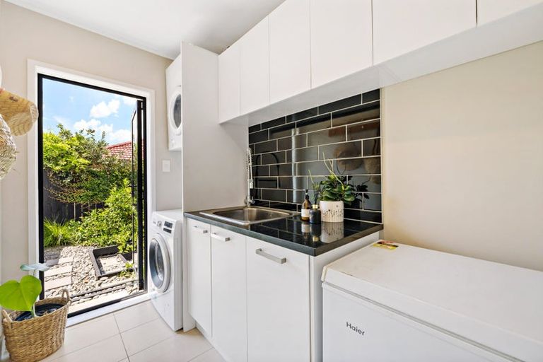 Photo of property in 1/4a Harley Road, Hauraki, Auckland, 0622