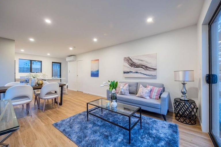 Photo of property in 8e Jupiter Street, Rosehill, Papakura, 2113