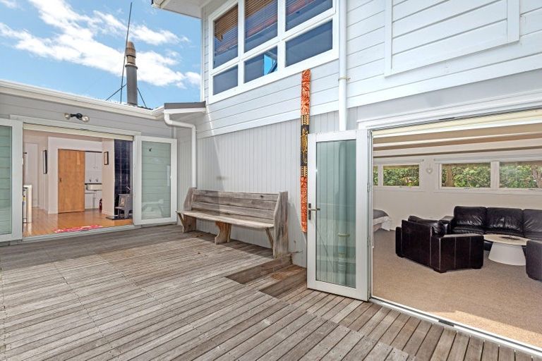 Photo of property in 4 Lysnar Street, Okitu, Gisborne, 4010