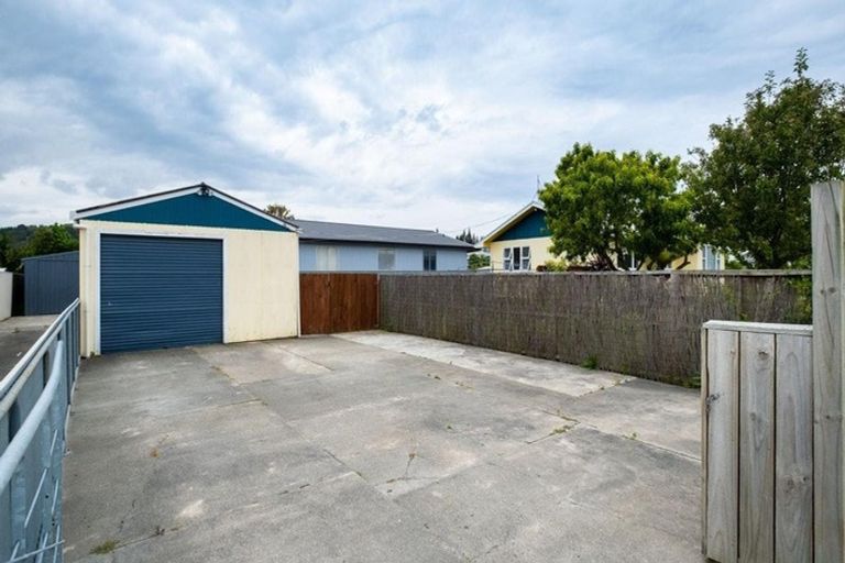 Photo of property in 581 Main North Road, Bay View, Napier, 4104