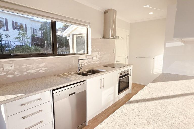 Photo of property in 25 Pennant Grove, Titahi Bay, Porirua, 5022