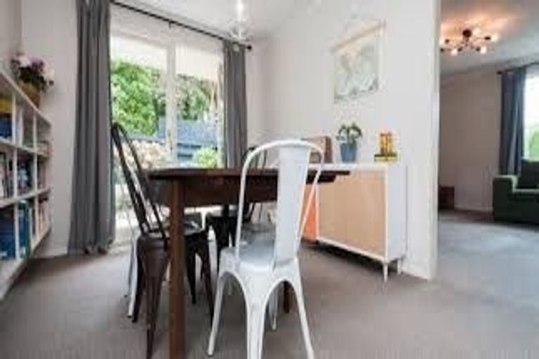 Photo of property in 11a Kitchener Square, Highfield, Timaru, 7910