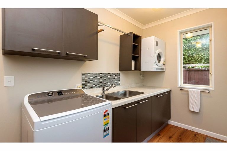 Photo of property in 16 Holiday Drive, Mairehau, Christchurch, 8052