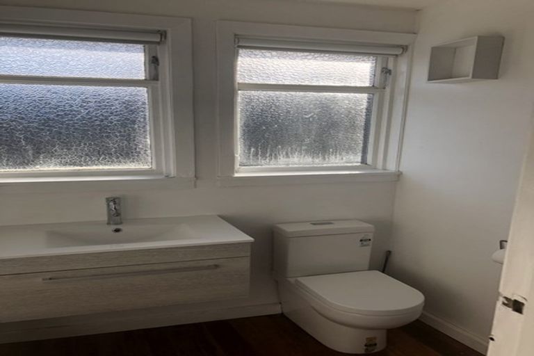 Photo of property in 152 Aorangi Road, Bryndwr, Christchurch, 8053