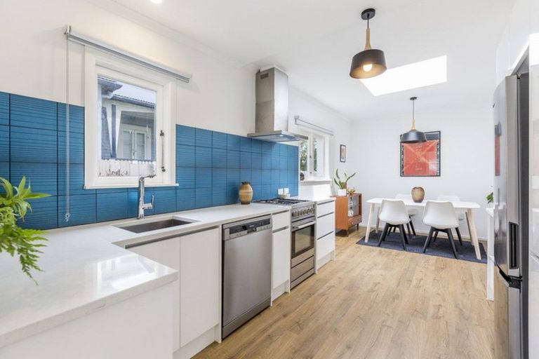 Photo of property in 1/36 Seabrook Avenue, New Lynn, Auckland, 0600