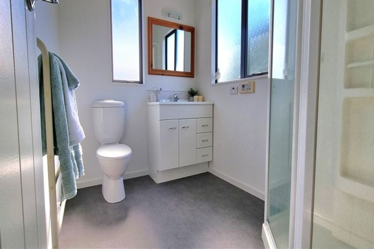 Photo of property in 108a Ashton Fitchett Drive, Brooklyn, Wellington, 6021